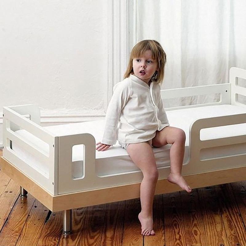 Classic Toddler Bed